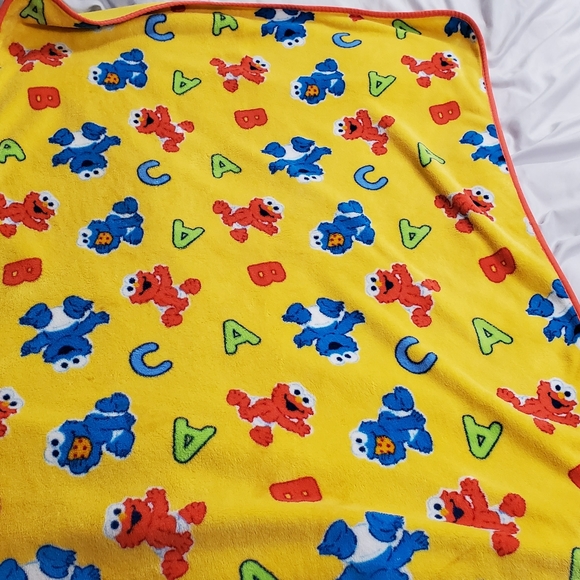 2/$15**Large lot 12 receiving blankets - Picture 4 of 6